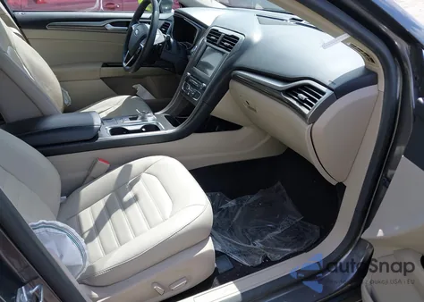 2017 Ford Fusion Se z USA, uszkodzony, nr VIN 3FA6P0HD5HR363649